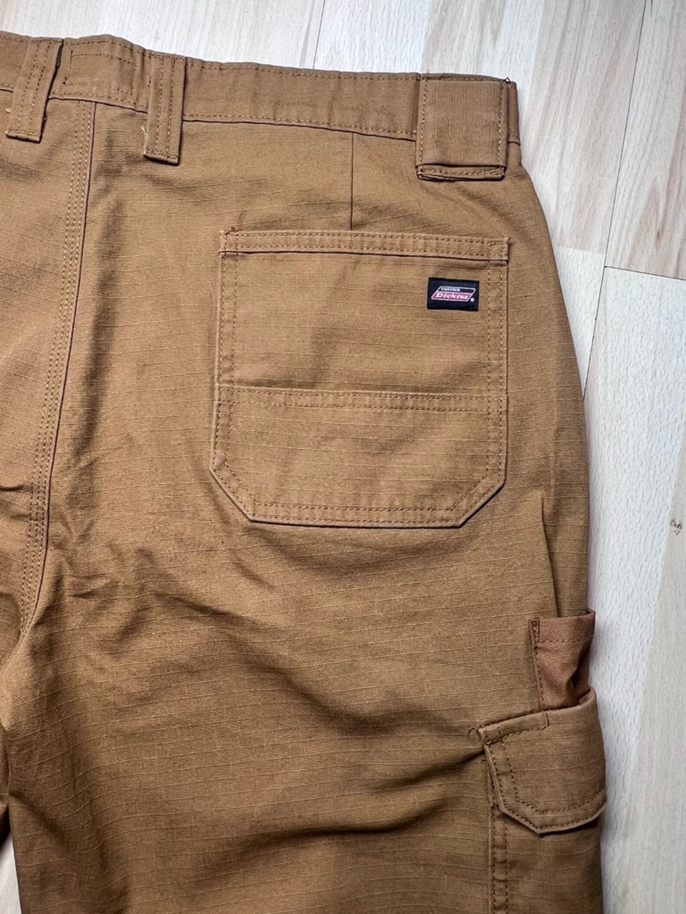 Dickies Men's Brown Canvas Cargo Shorts Pockets Hammer Loop 12" Inseam